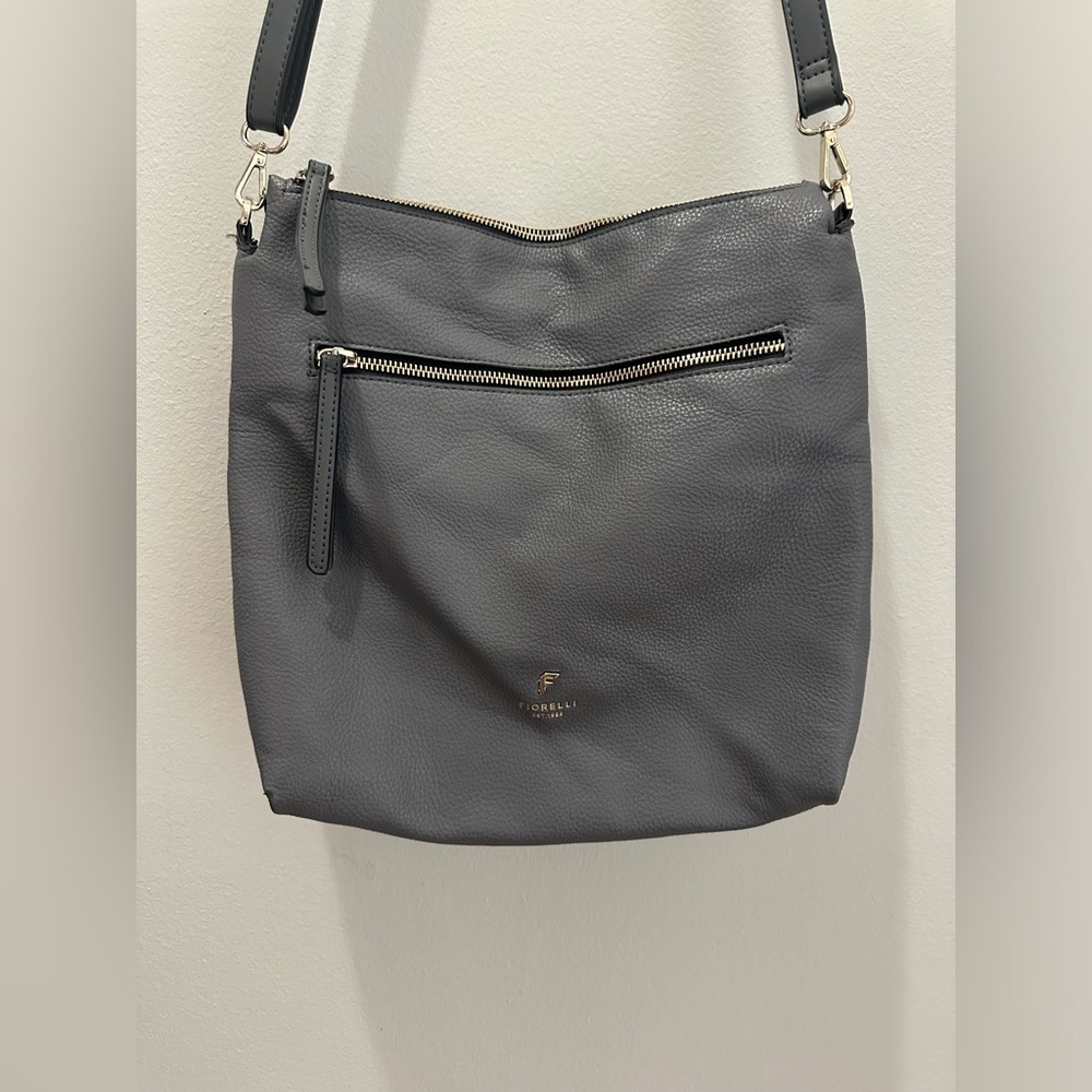 FIORELLI EST.1988 GRAY Pebbled BAG - Crossbody & Shoulder Straps Purse - Picture 2 of 12